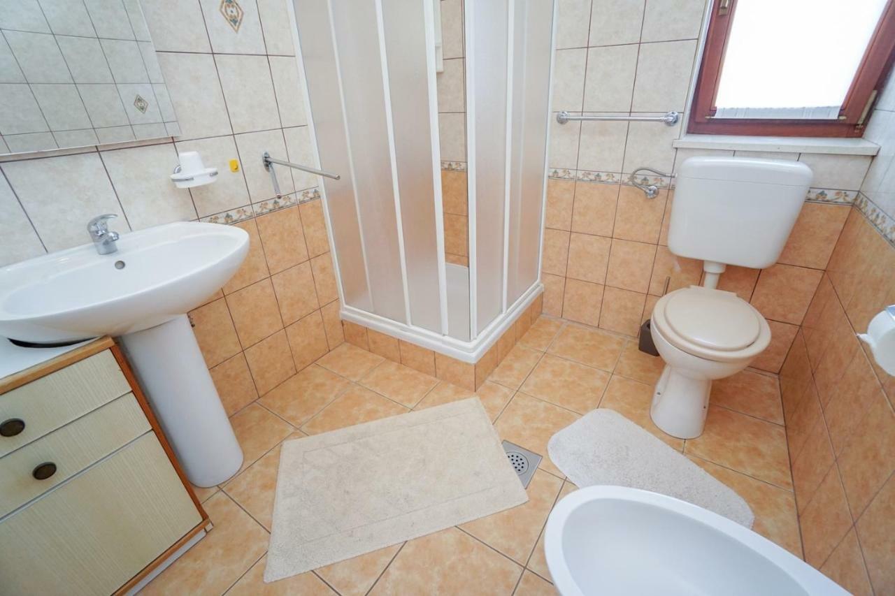 Apartment Sandra Umag Bagian luar foto