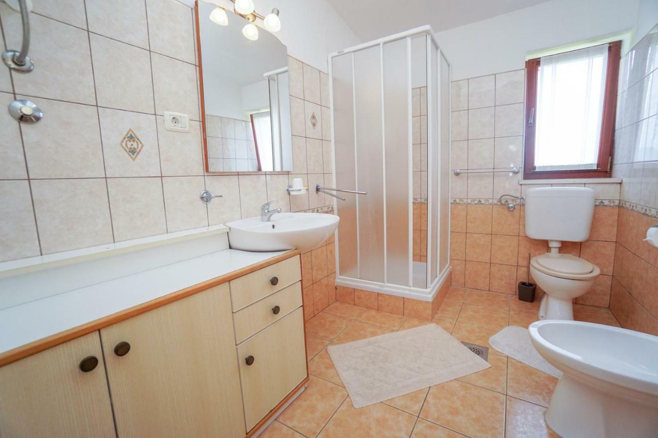 Apartment Sandra Umag Bagian luar foto